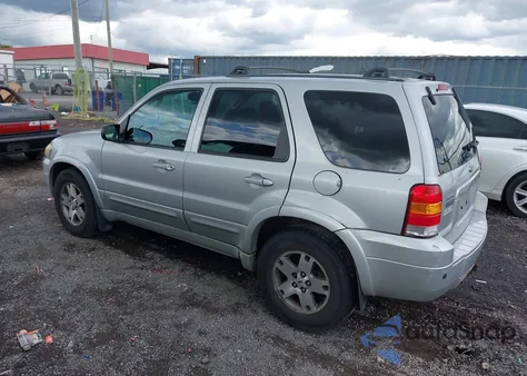 2005 Ford Escape Limited z USA, uszkodzony, nr VIN 1FMCU94195KB15941